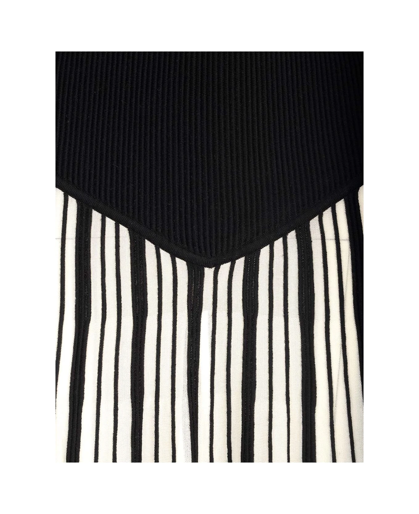 Chloé Long Dress In Wool And Silk 4 Chloé Long Dress In Wool And Silk - Image 4